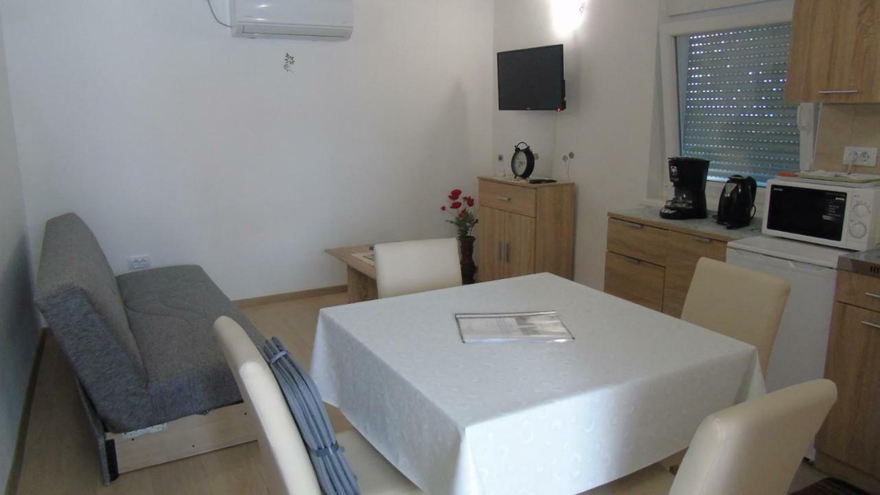 אופטיה Apartment Mihael מראה חיצוני תמונה